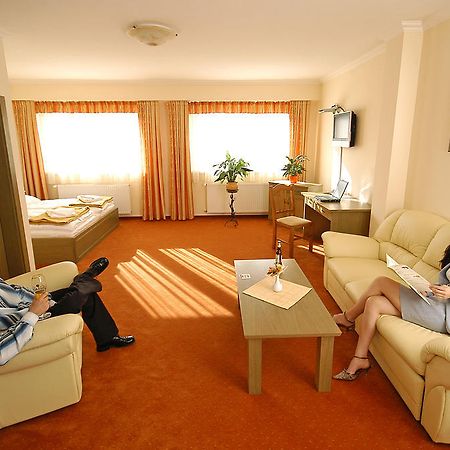 Hotel Bavaria Abda Quarto foto